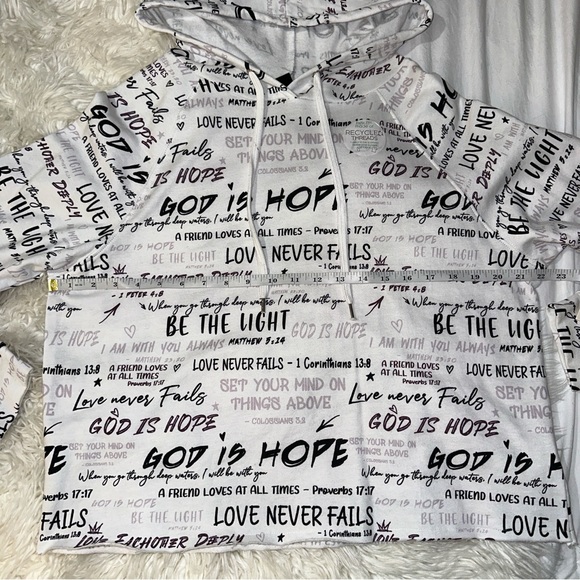 Vibe N’ | NWT Christian Religious God Biblical Quotes Graphic Print Hoodie - Picture 13 of 15